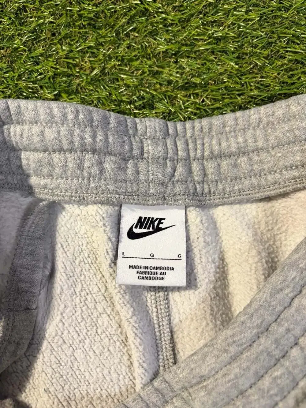 Nike Men's Club Fleece Tapered Jogger Sweatpants Heather Grey